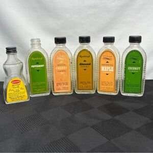 Vintage W. T. Rawlweigh Flavoring/Extract Bottles Set & 1 Vintage Sauers Bottle